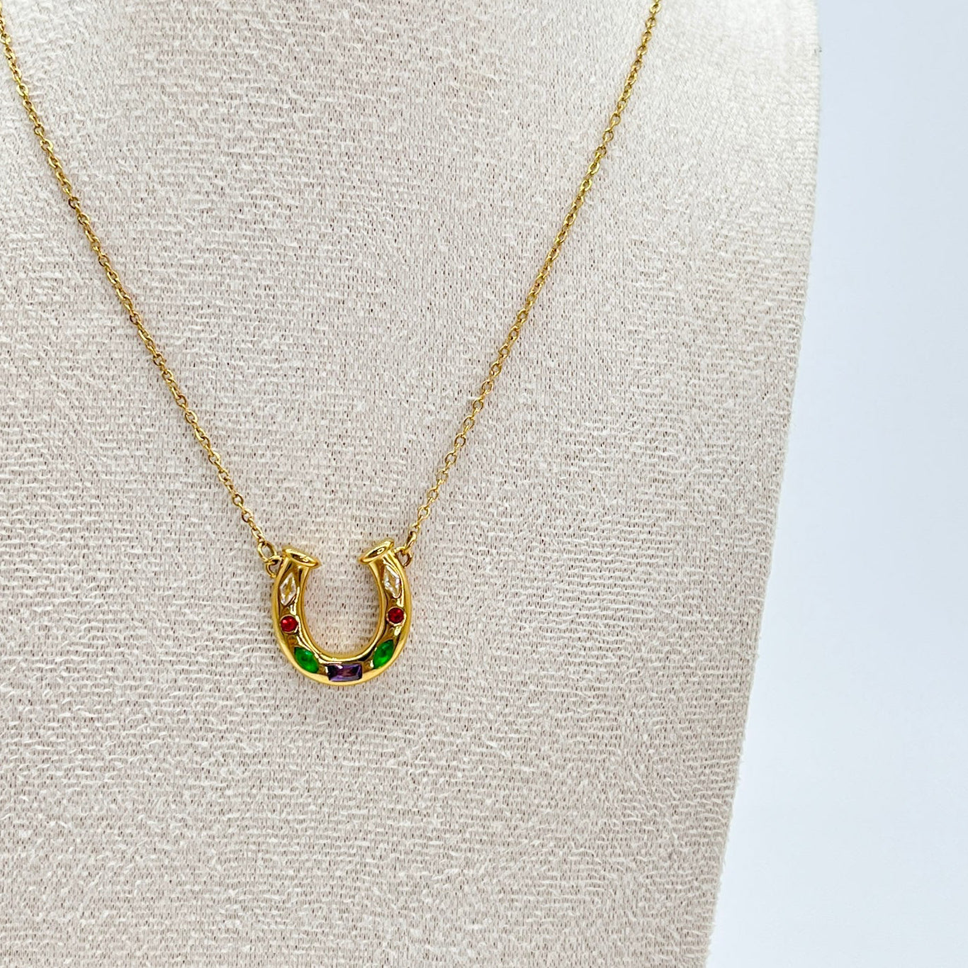COLLAR HERRADURA