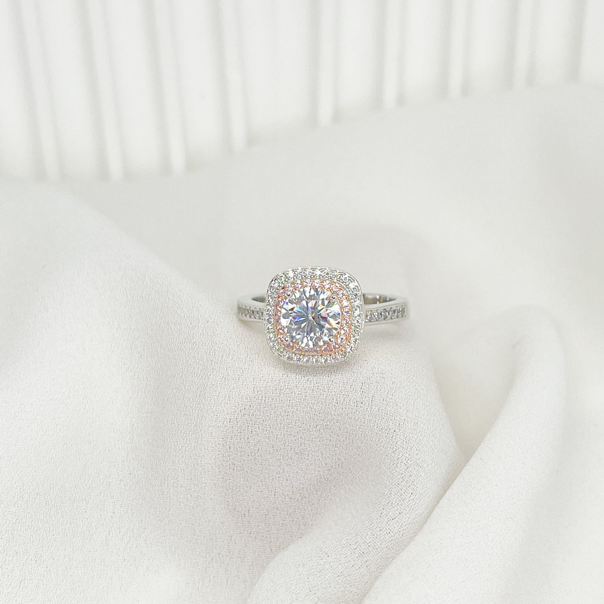 ANILLO CIRCONITA PLATA .925 CON PIEDRA MOISSANITA