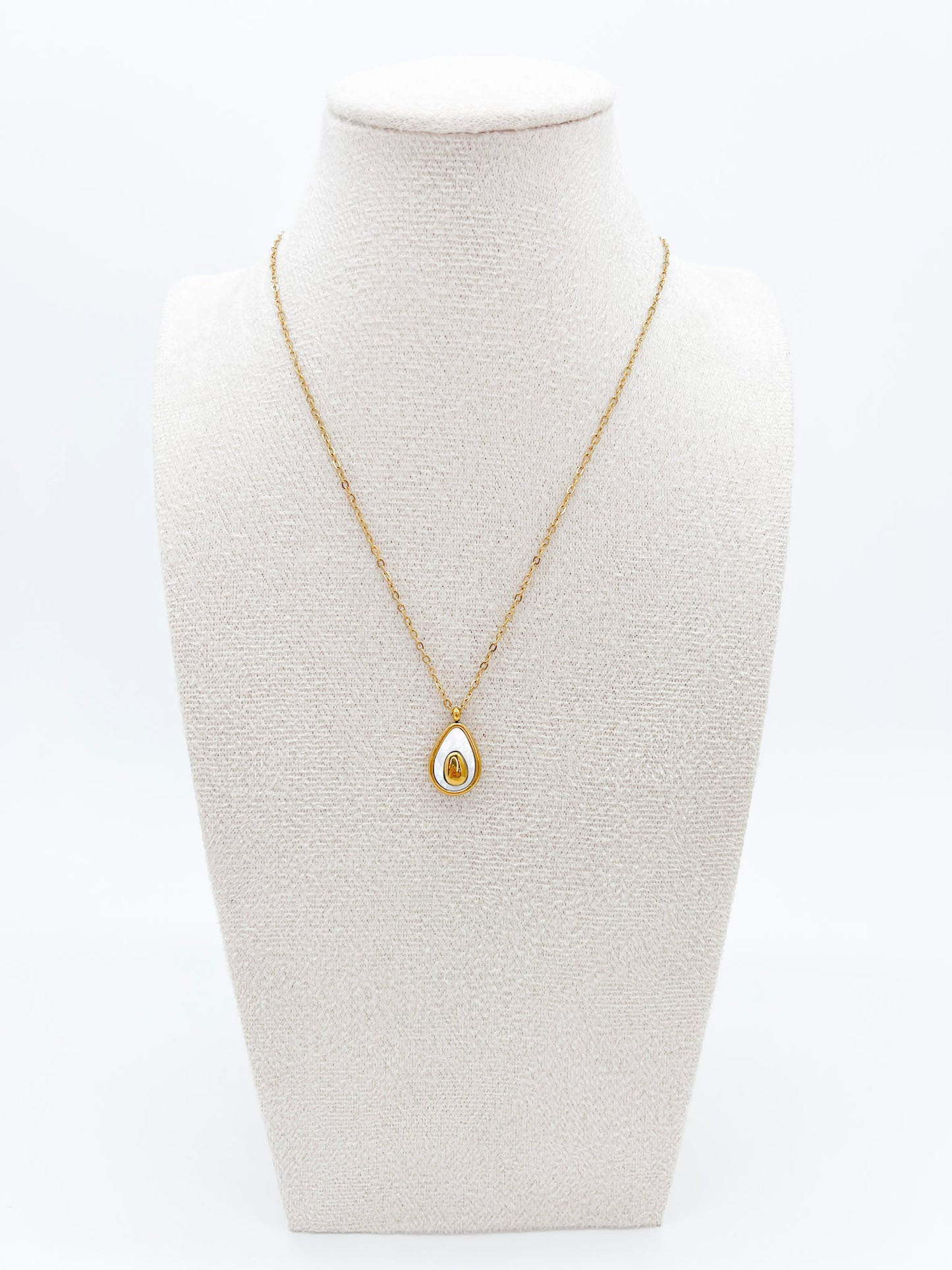 COLLAR AGUACATITO