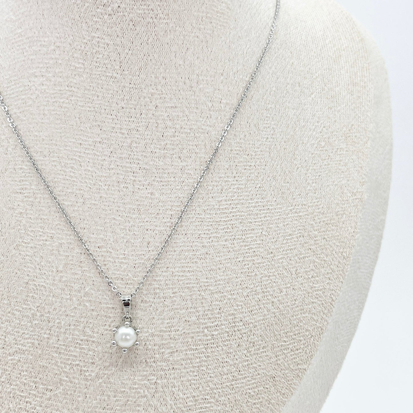 COLLAR PERLA CORONA