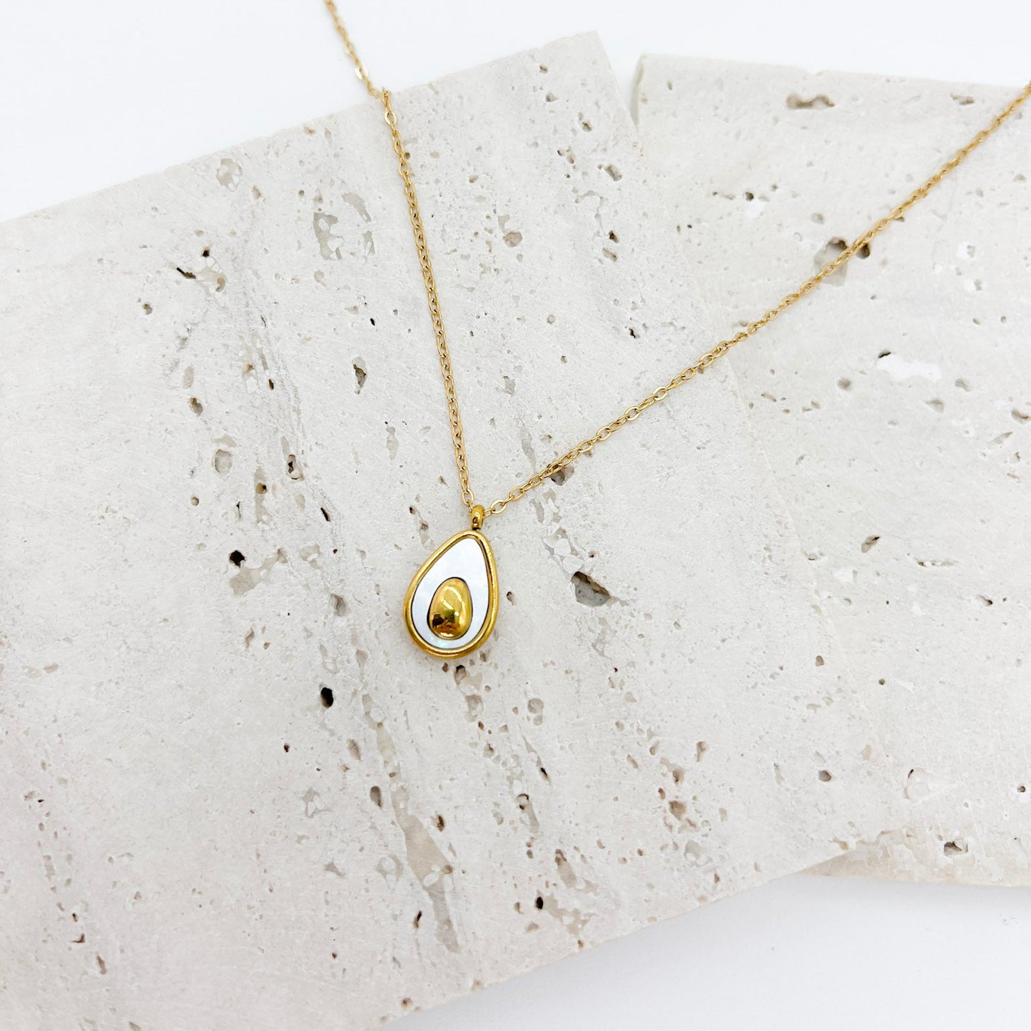 COLLAR AGUACATITO