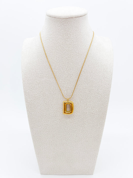 COLLAR INICIAL GLOBO