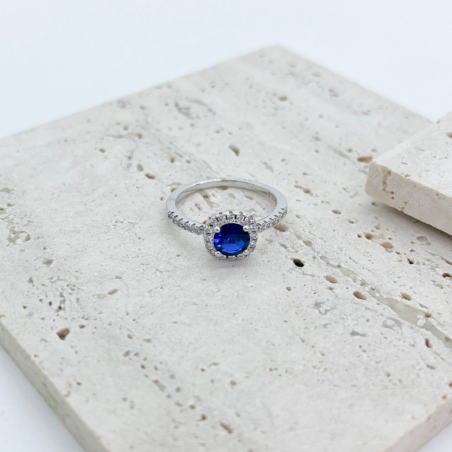 ANILLO ISABEL