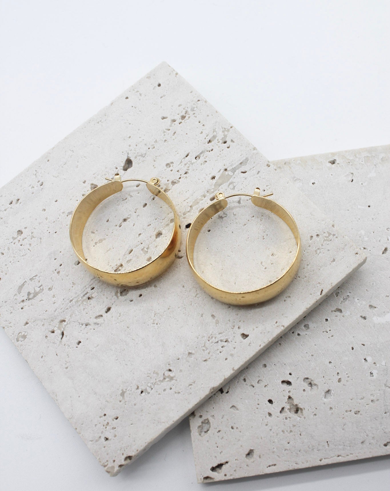 ARRACADA ALI HOOPS
