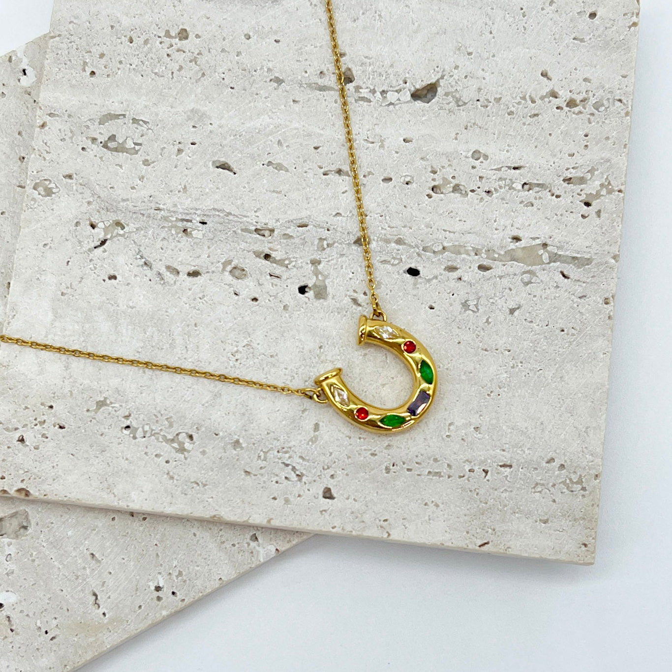 COLLAR HERRADURA