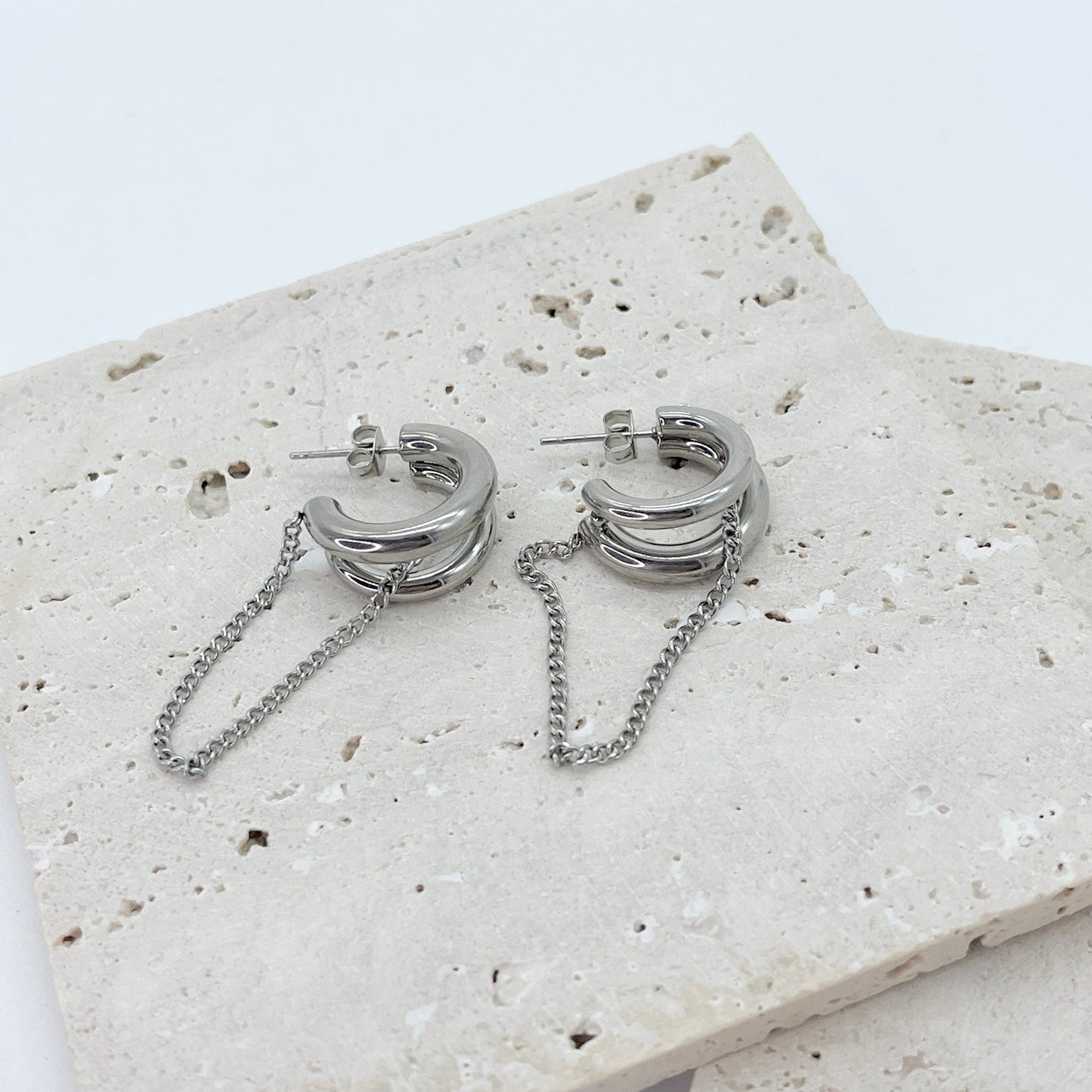 ARETES LIBIA DOBLE CON CADENA COLGANTE