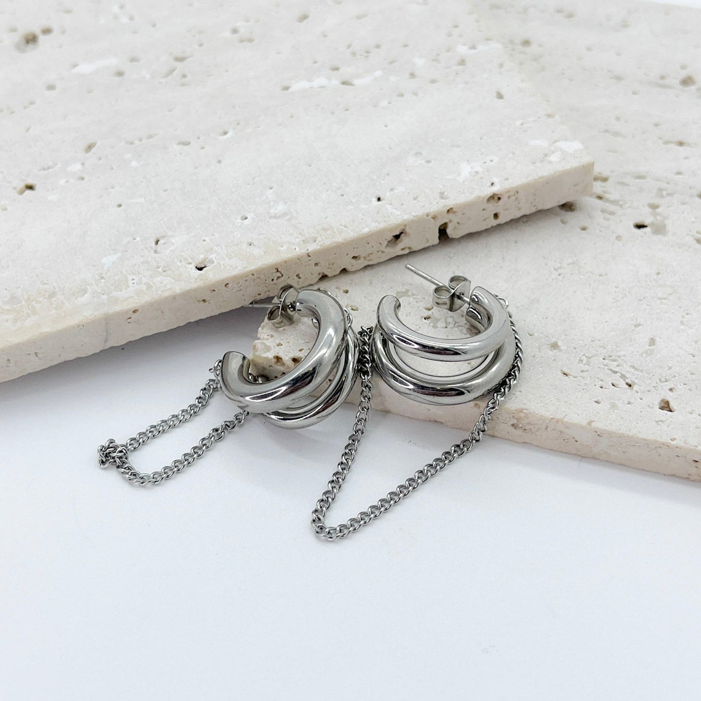 ARETES LIBIA DOBLE CON CADENA COLGANTE