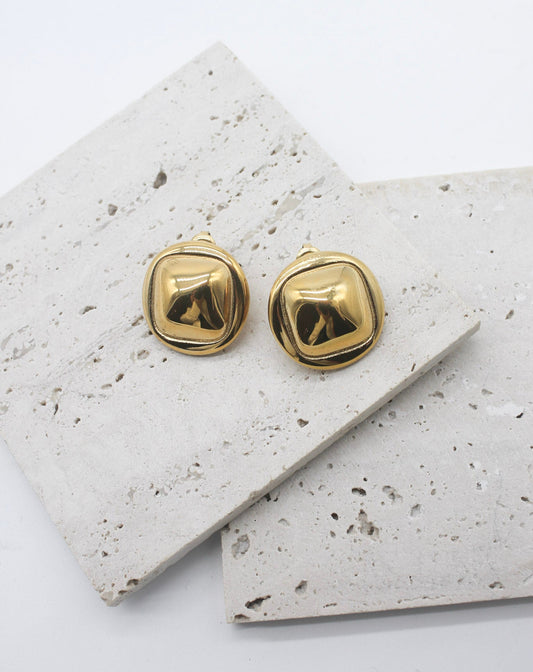 ARETES VALERIA