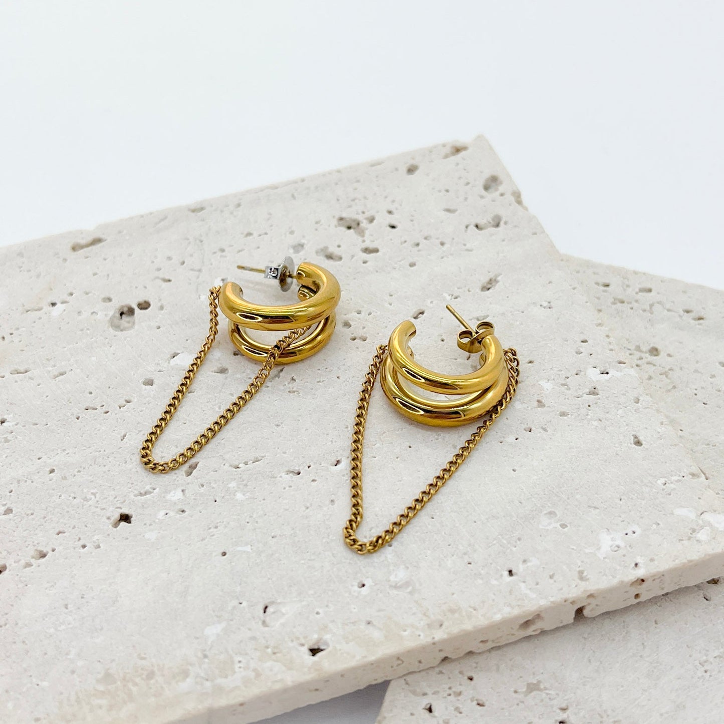 ARETES LIBIA DOBLE CON CADENA COLGANTE