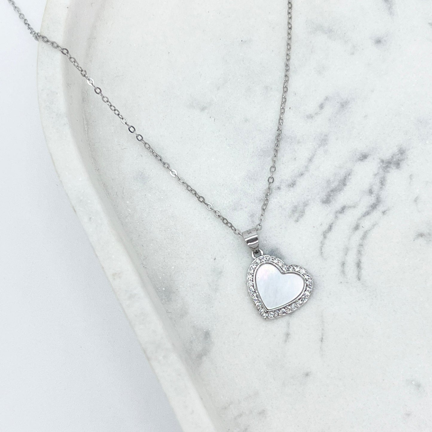 COLLAR CORAZON PERLA