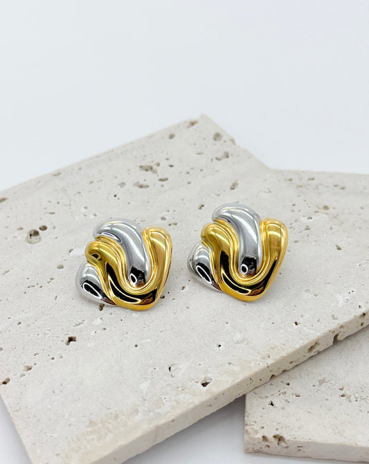 ARETES NIDIA CUADRADO IRREGULAR DOS COLORES