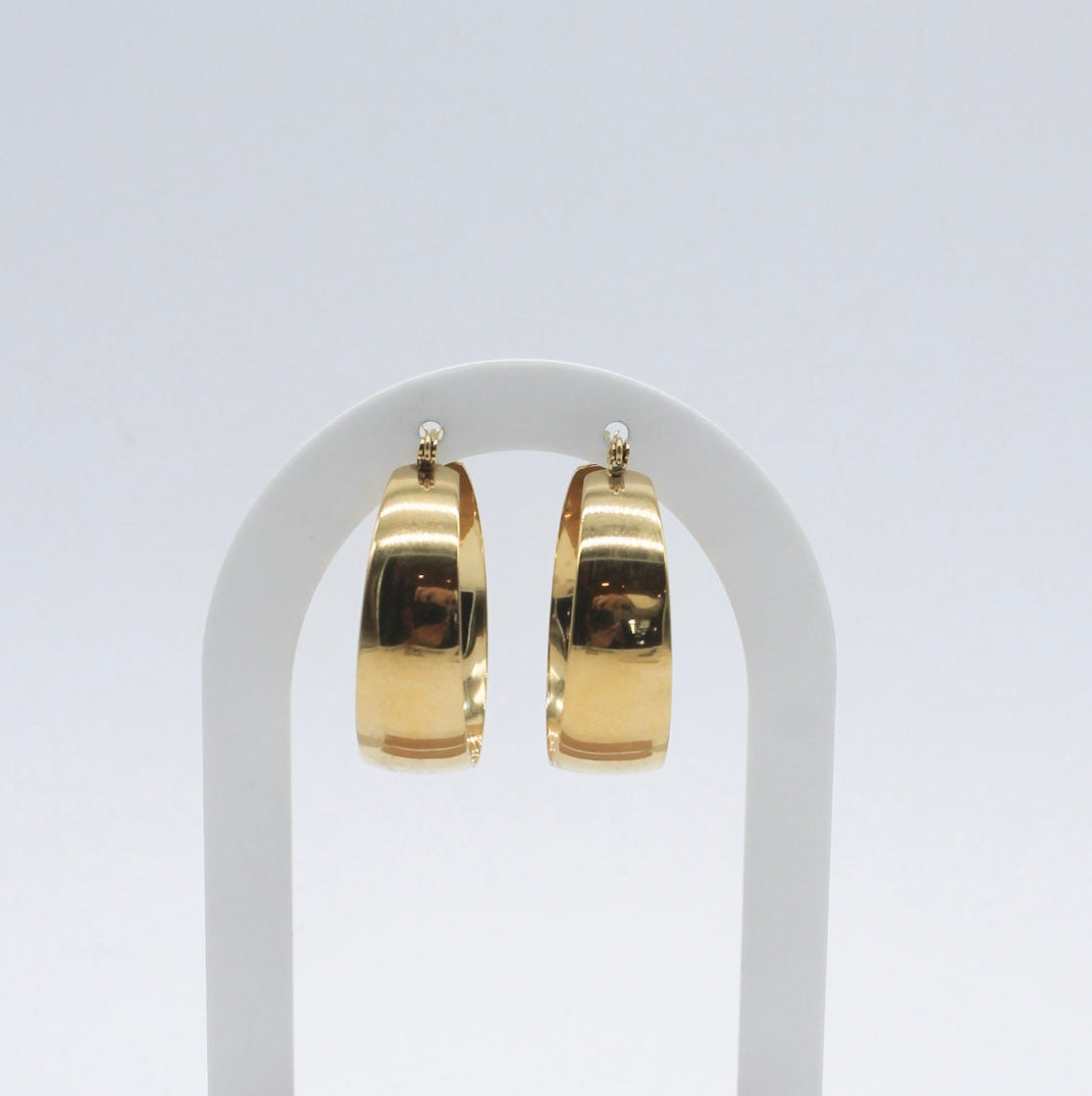 ARRACADA ALI HOOPS