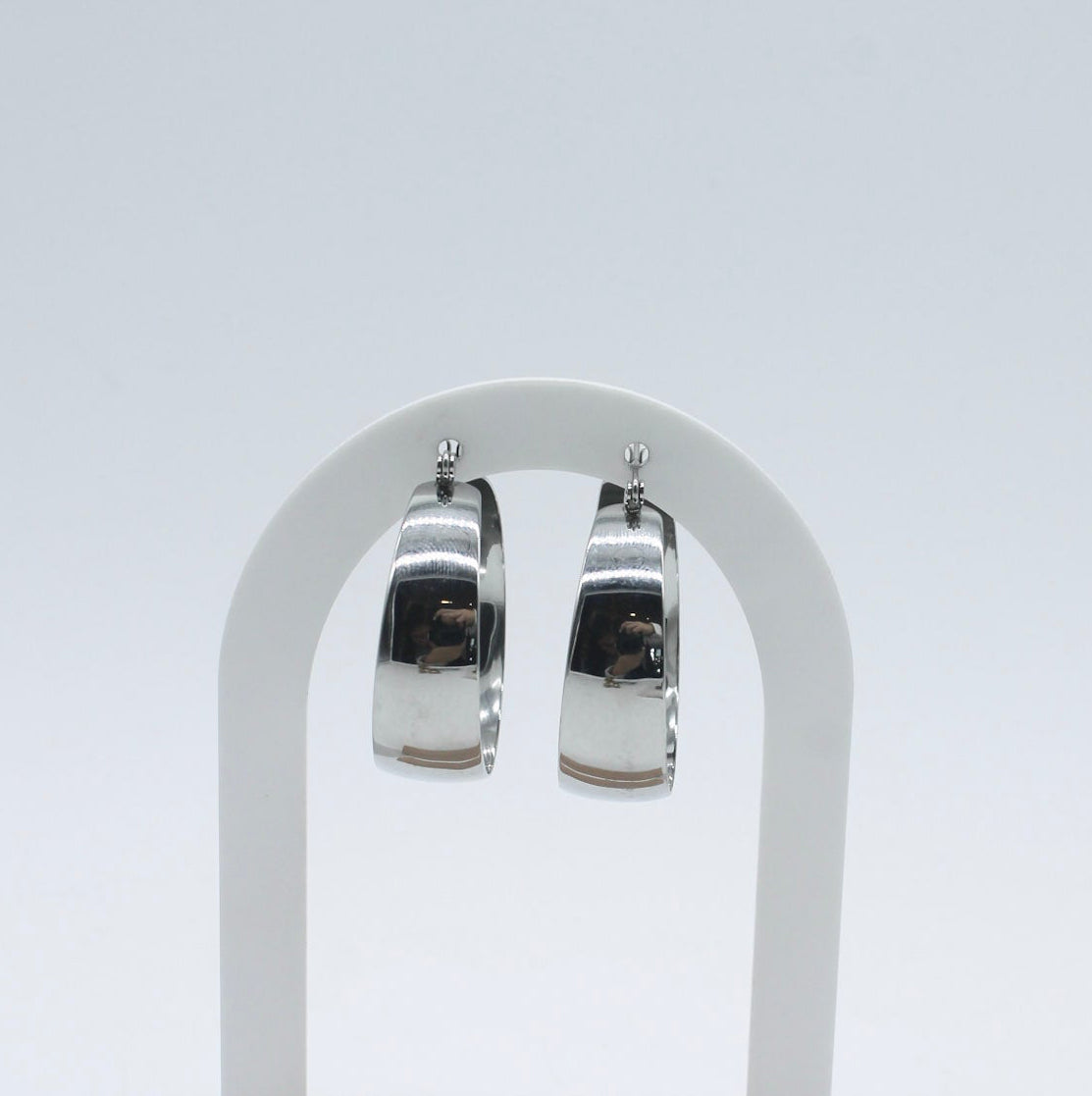 ARRACADA ALI HOOPS