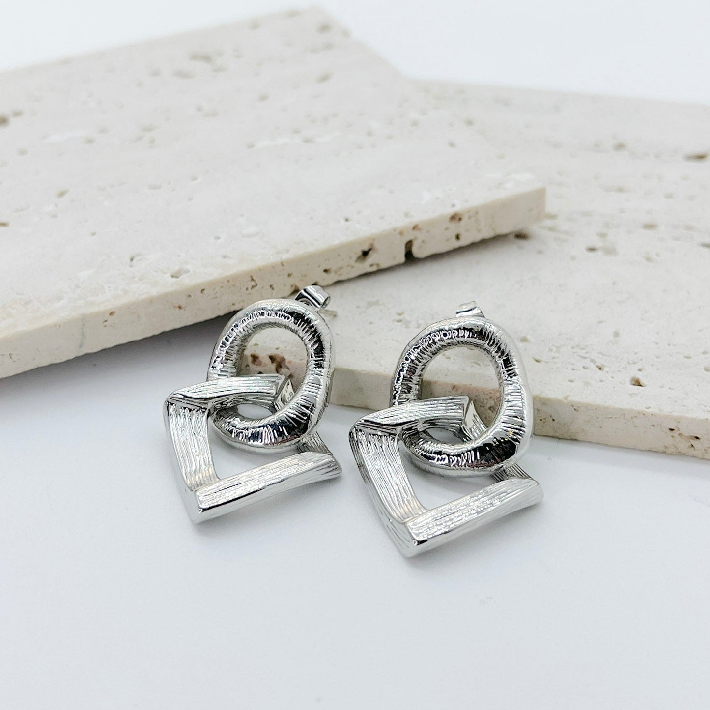 ARETES MARISA