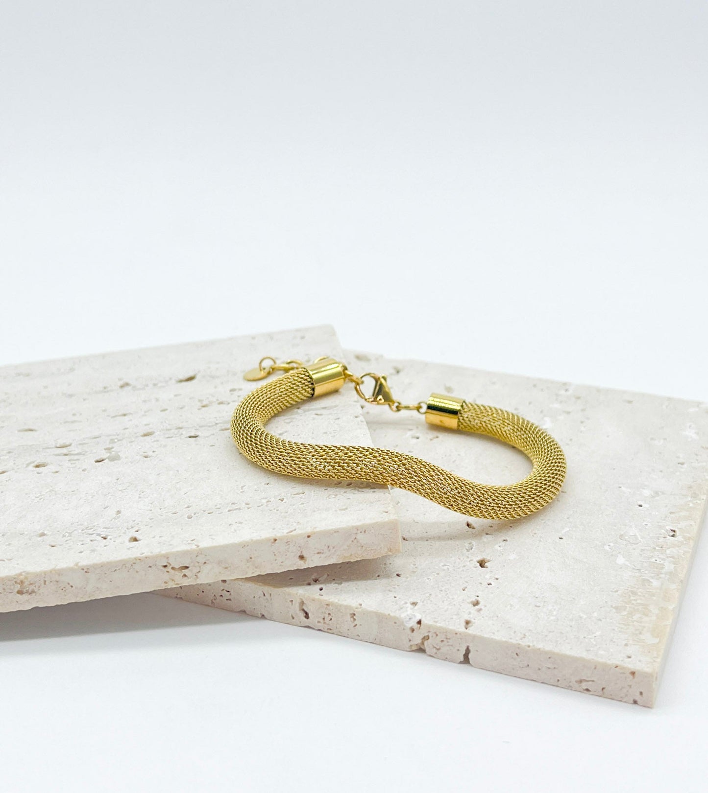 PULSERA DORADA