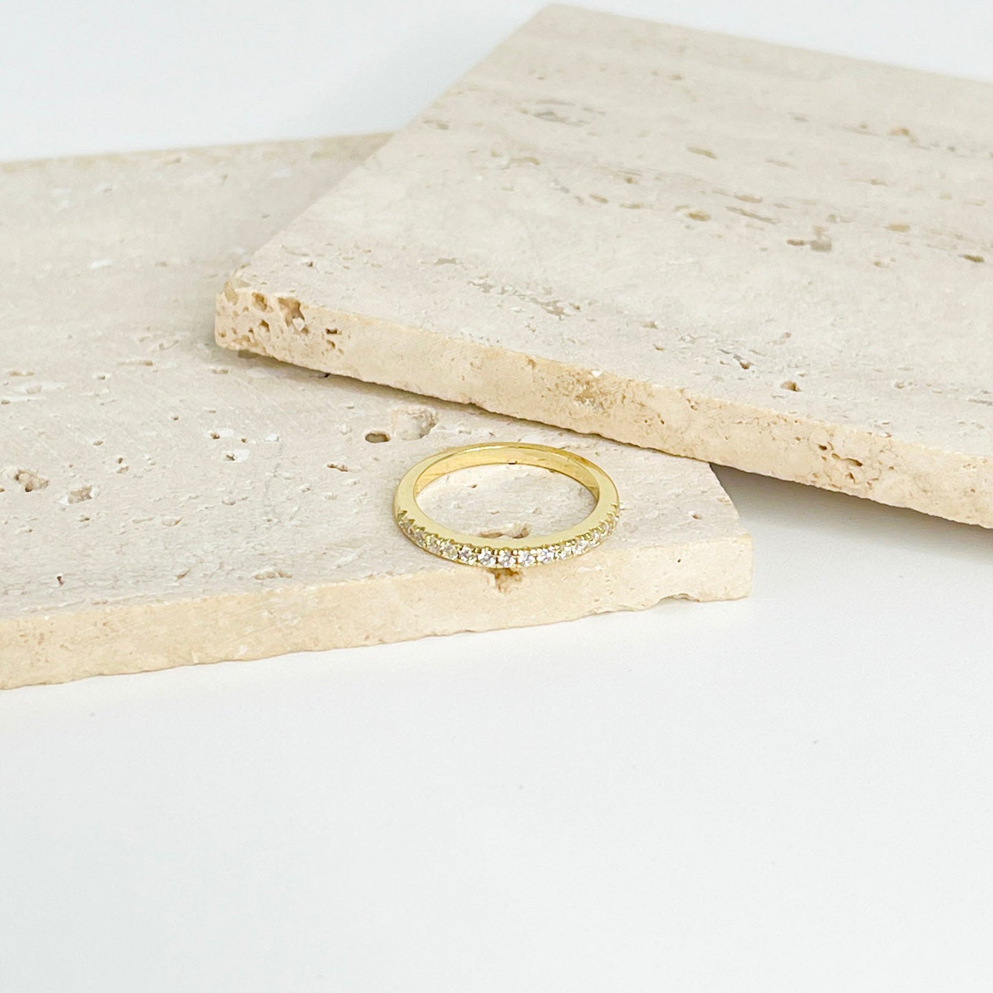 ANILLO MEDIA CHURUMBELA CON ZIRCONIAS