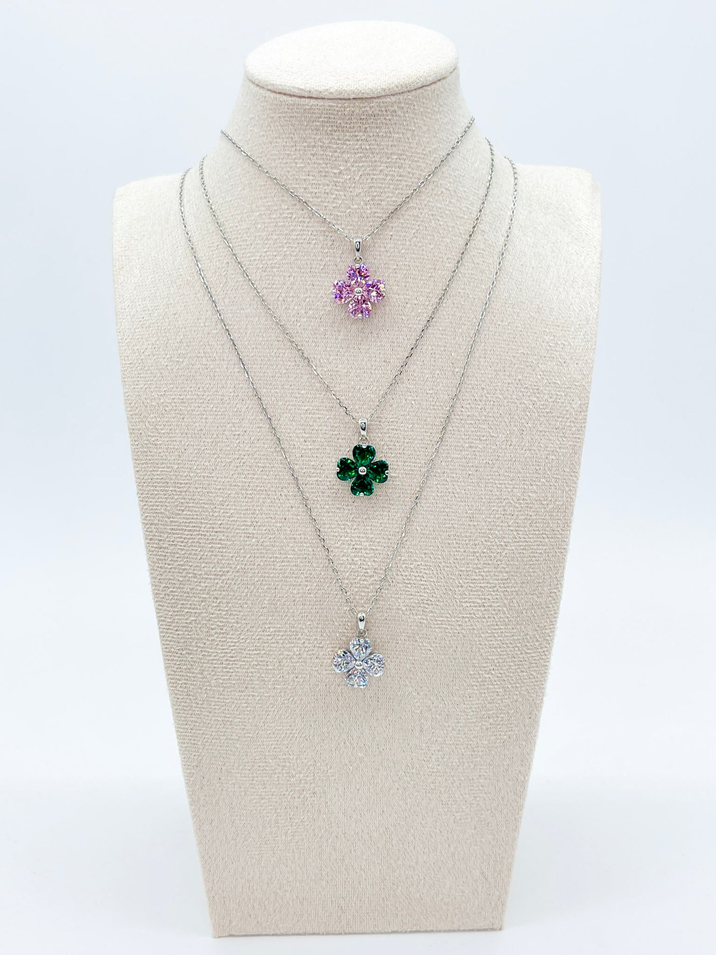 COLLAR TREBOL