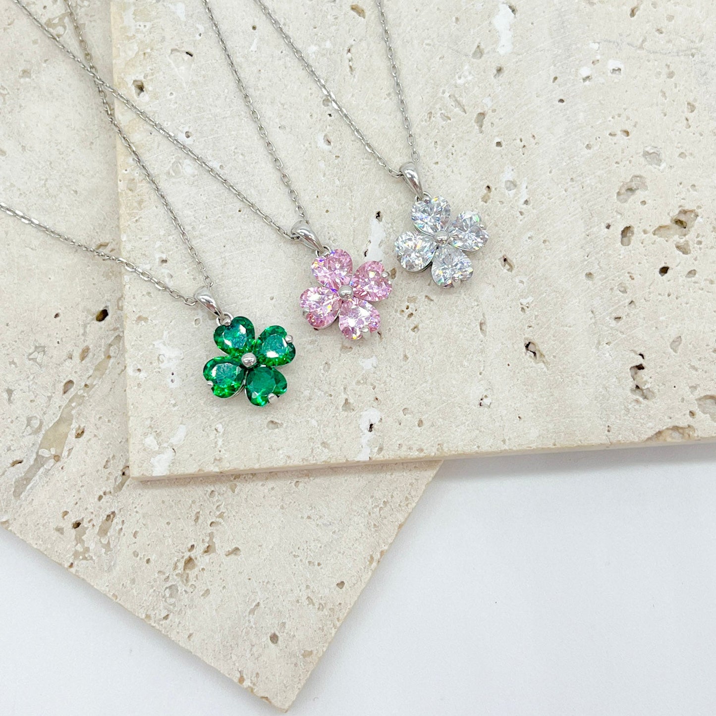 COLLAR TREBOL