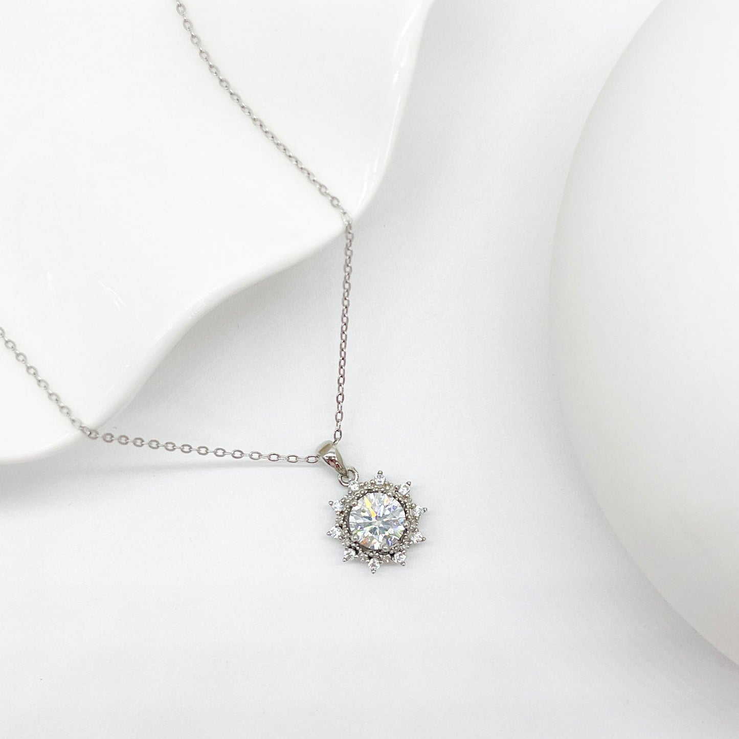 COLLAR SOLITARIO