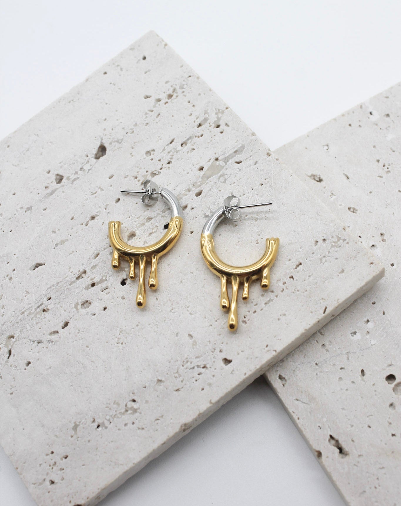 ARETES LOLA