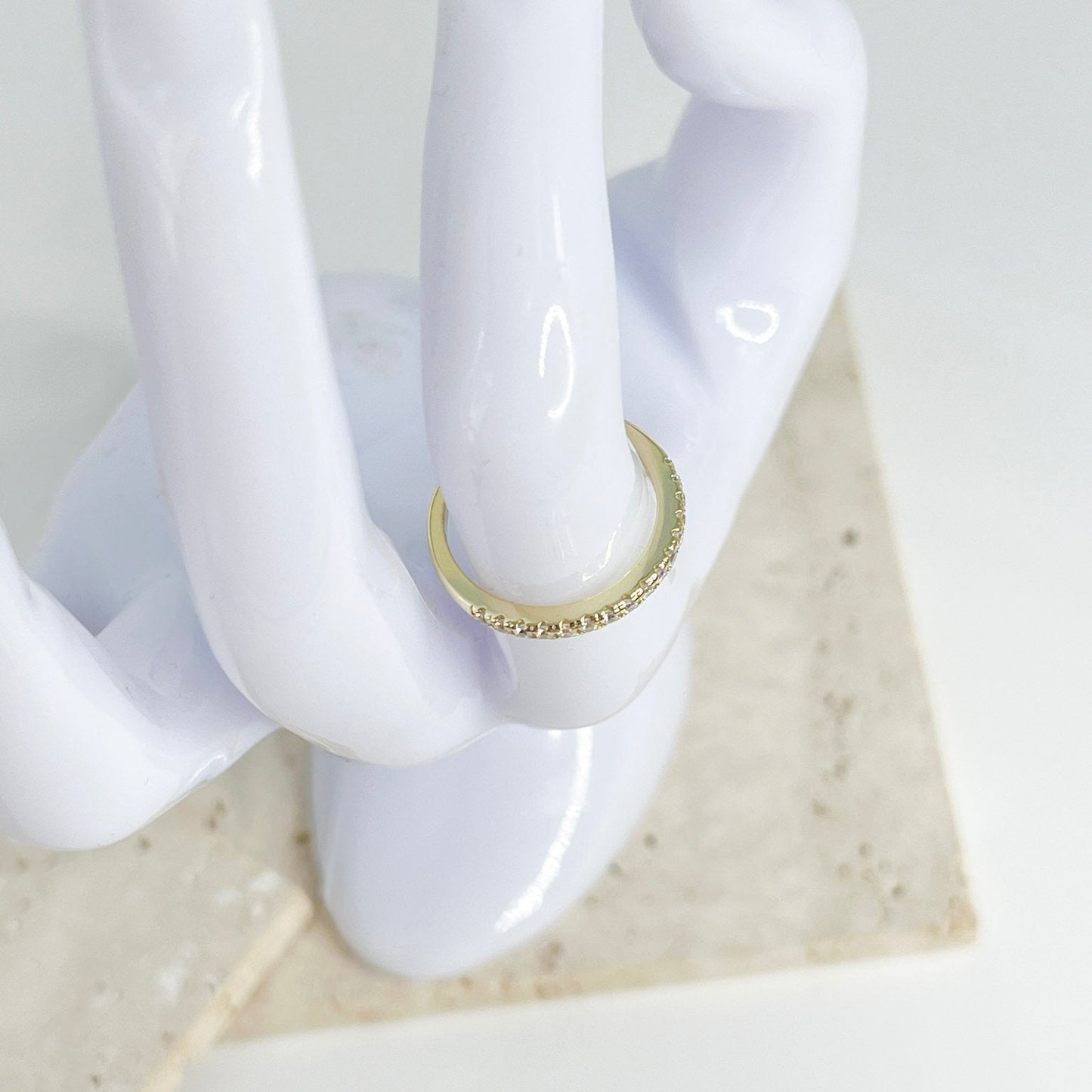 ANILLO MEDIA CHURUMBELA CON ZIRCONIAS