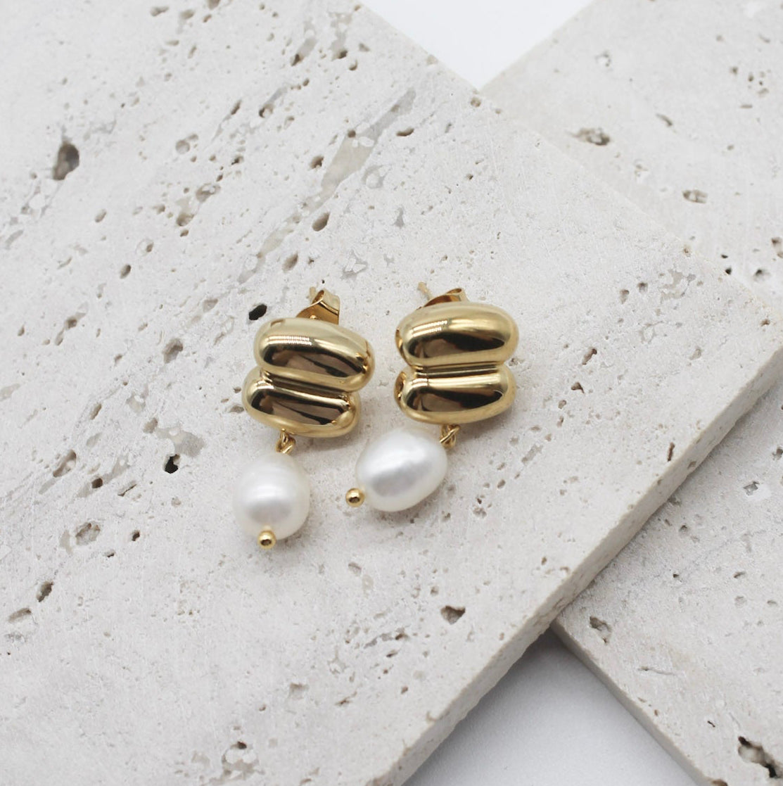 ARETES PERLA OVAL