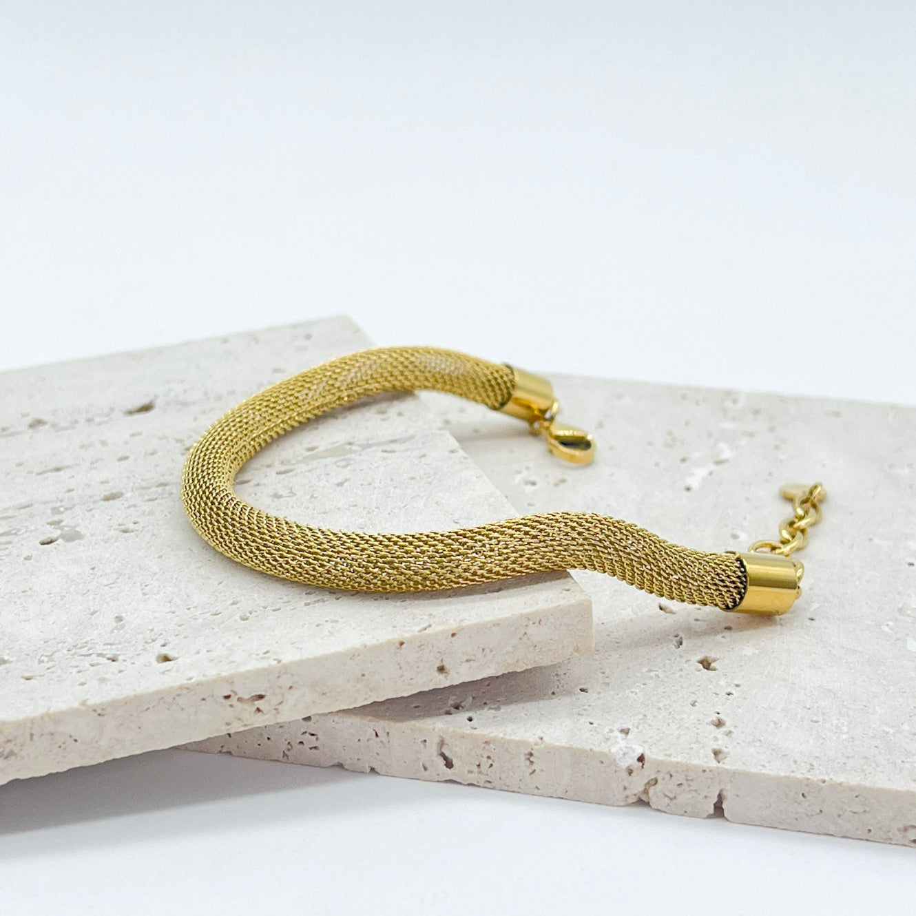 PULSERA DORADA