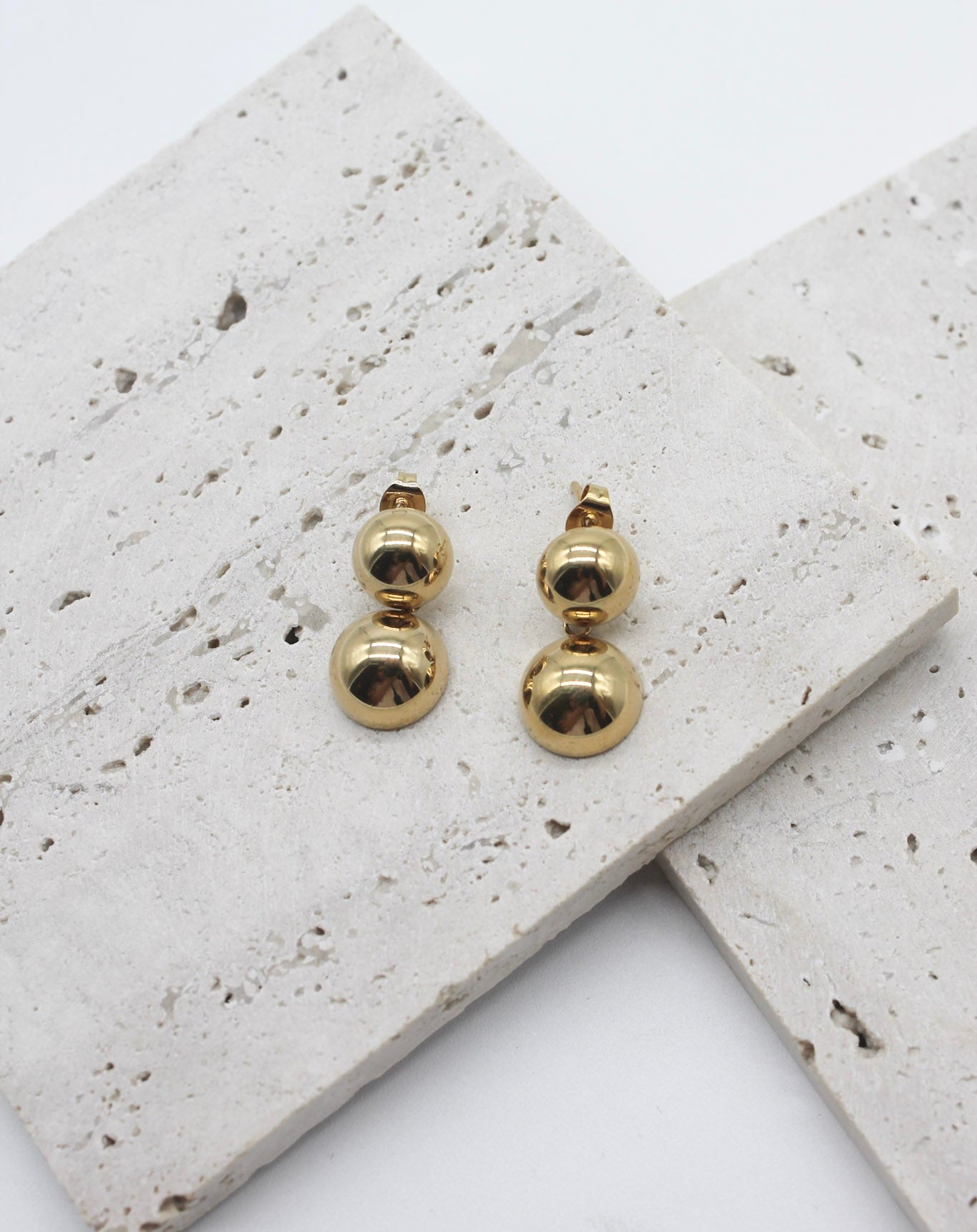 ARETES VALESCA