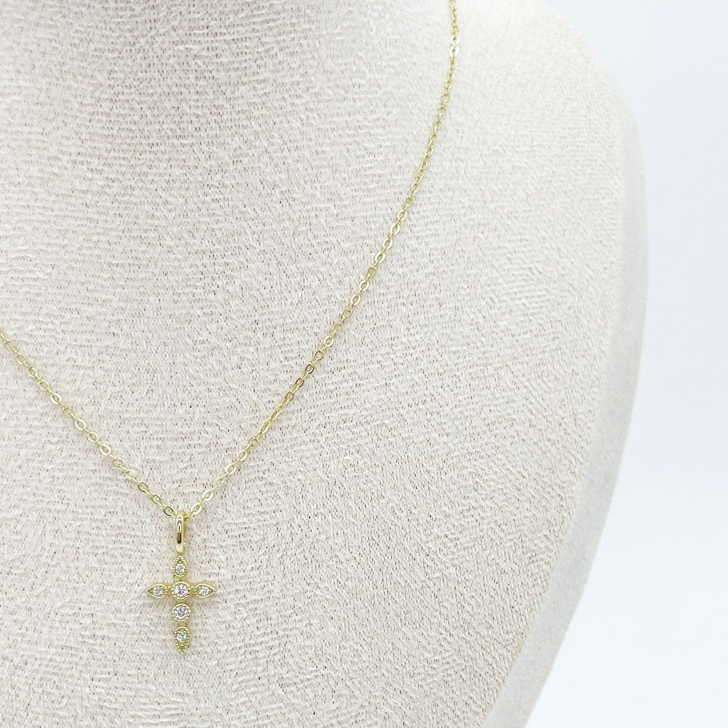 COLLAR CRUZ