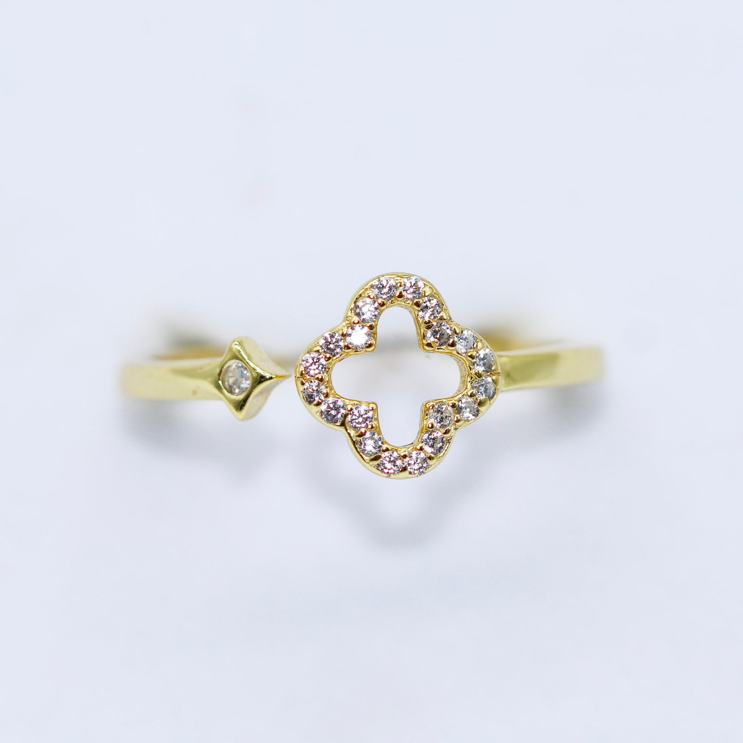 ANILLO TREBOL AJUSTABLE CON ZIRCONIAS