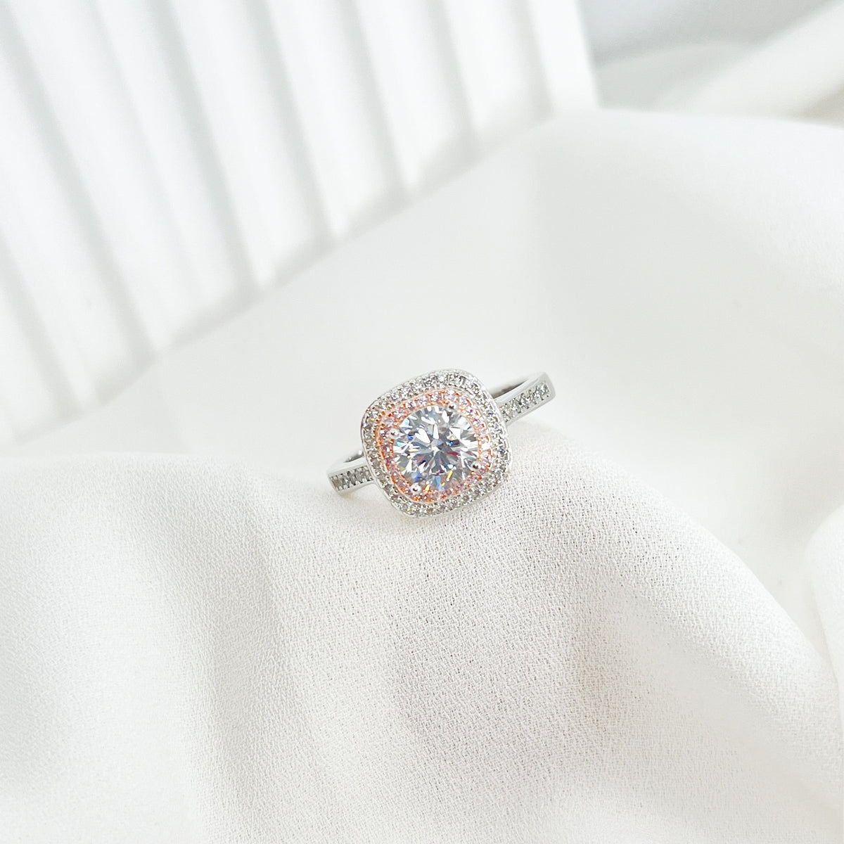 ANILLO CIRCONITA PLATA .925 CON PIEDRA MOISSANITA