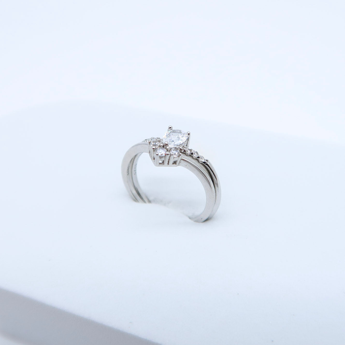 ANILLO CIRCON