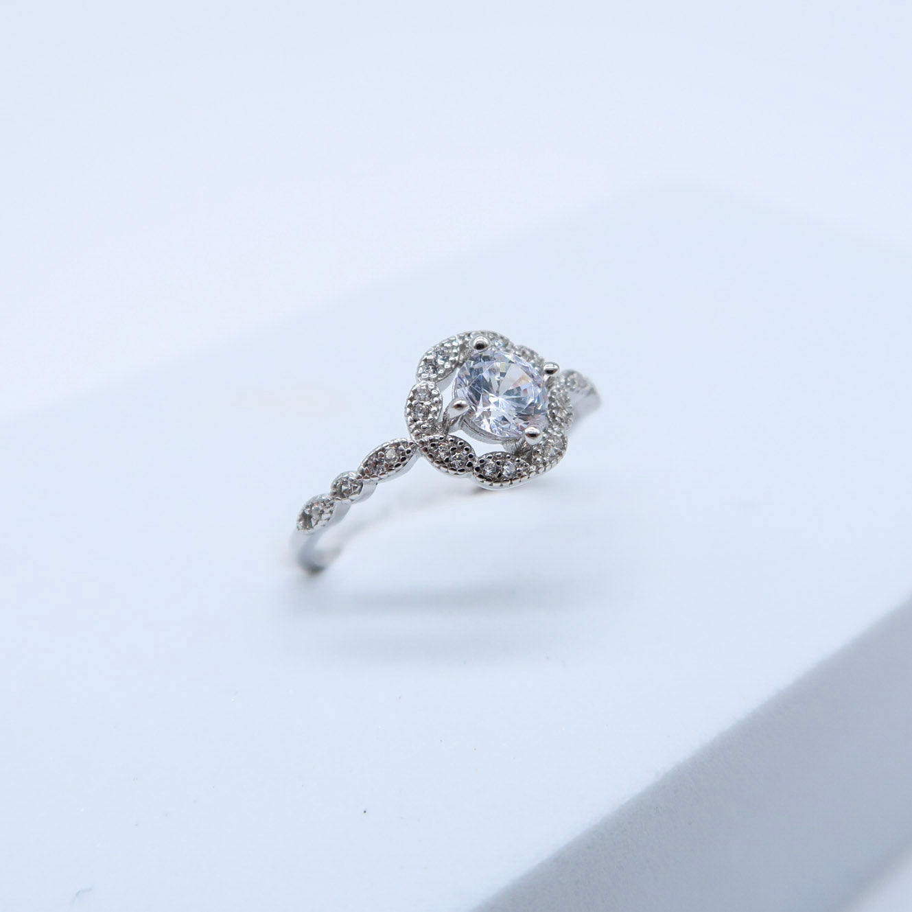 ANILLO ROSS