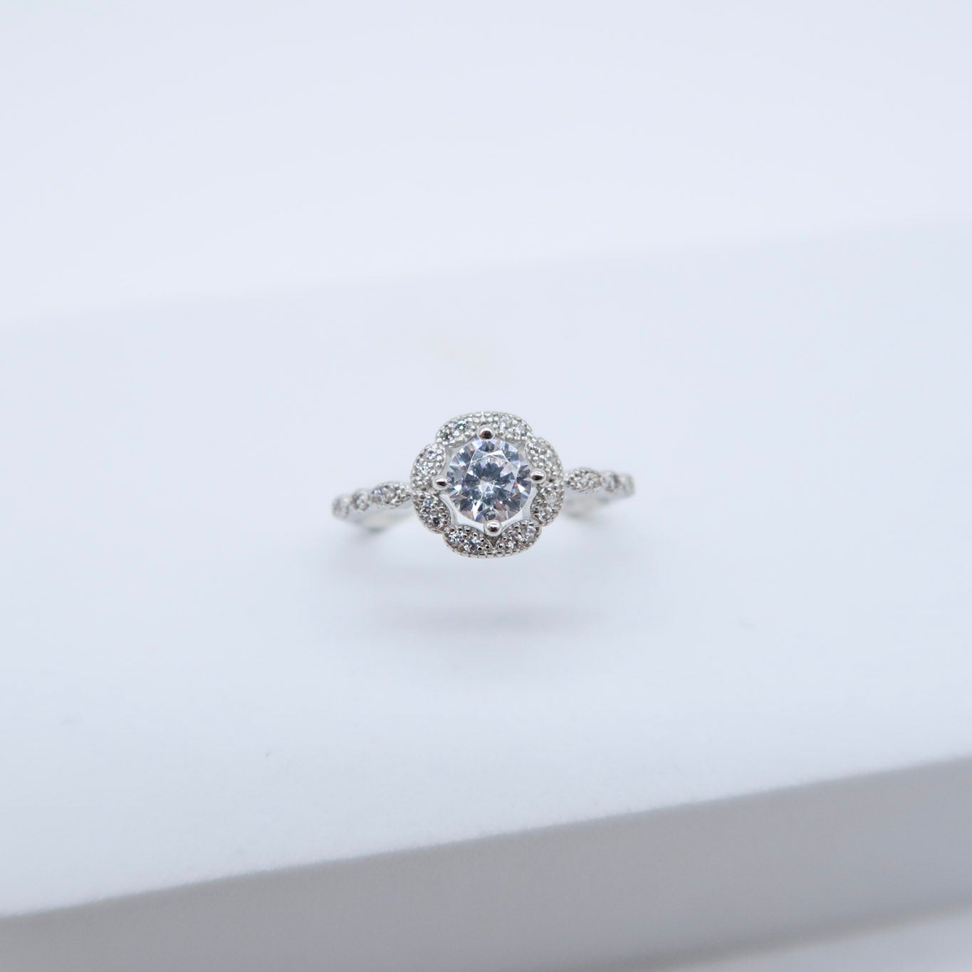 ANILLO ROSS