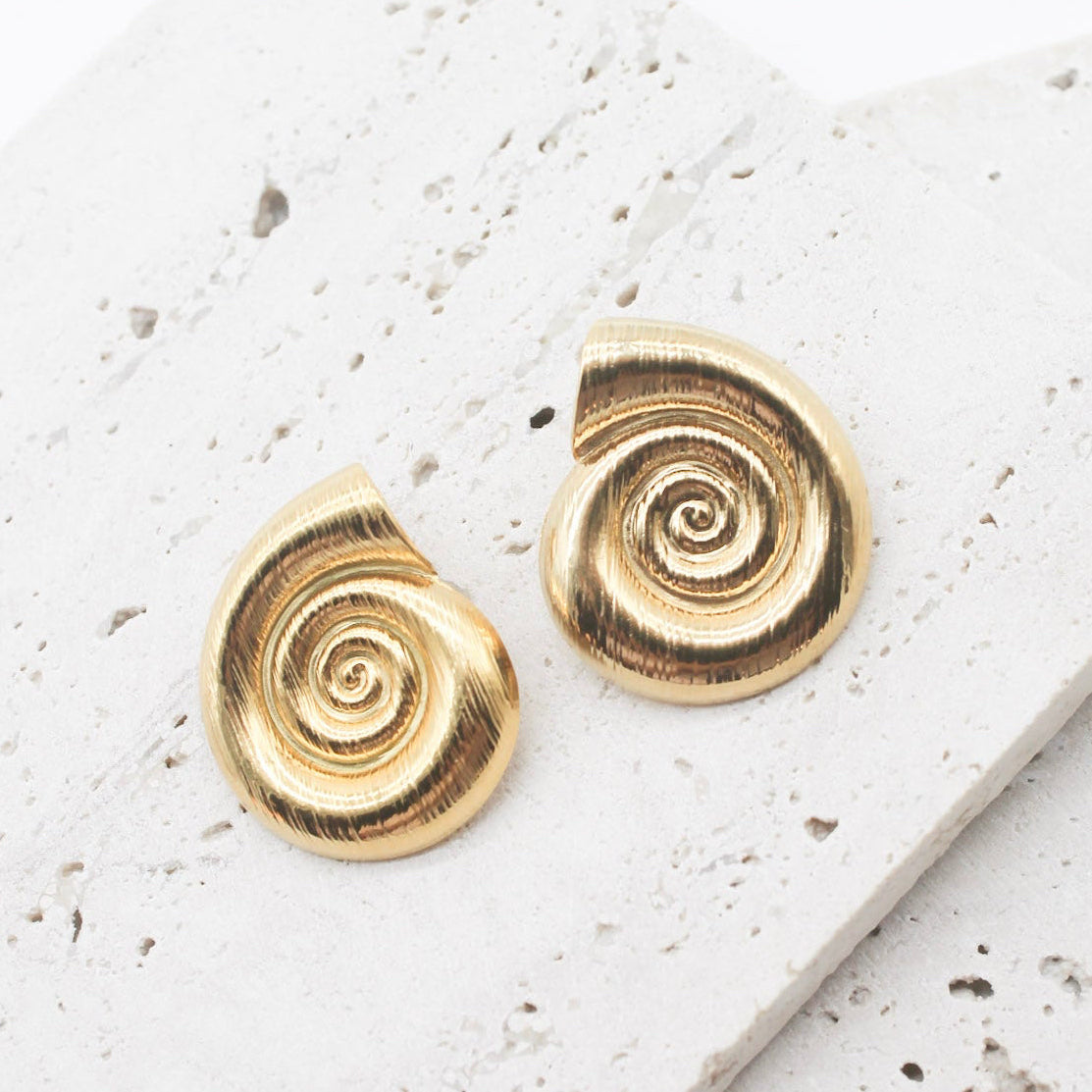 ARETES CAROL