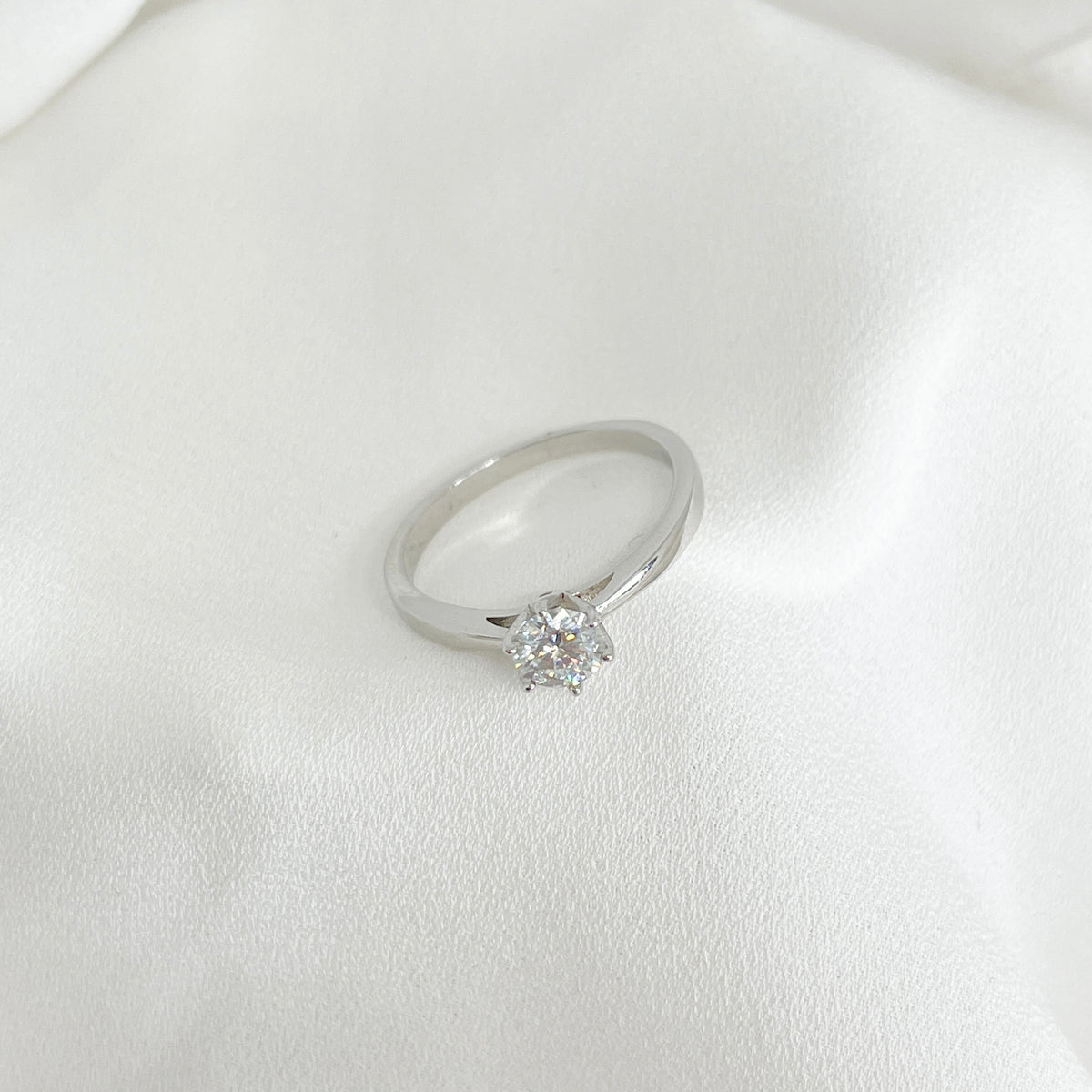 ANILLO MOISSANITA PLATA .925