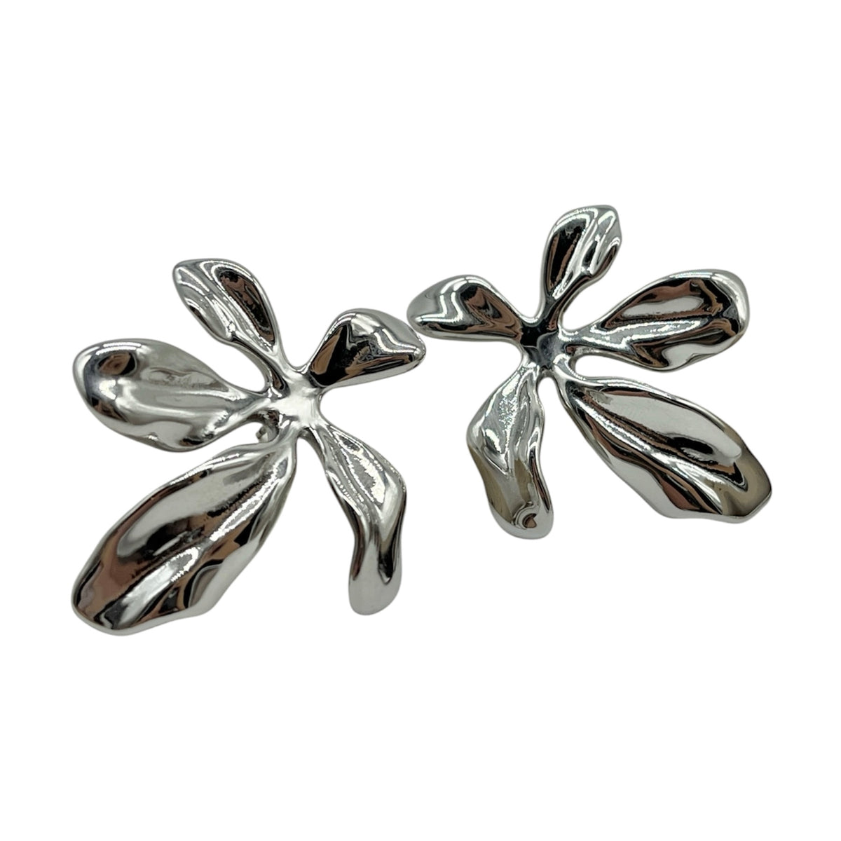 ARETES MALU